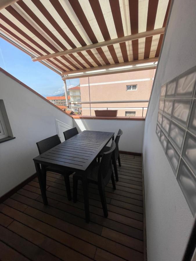 Casa Al Mare Apartment Bordighera Bagian luar foto