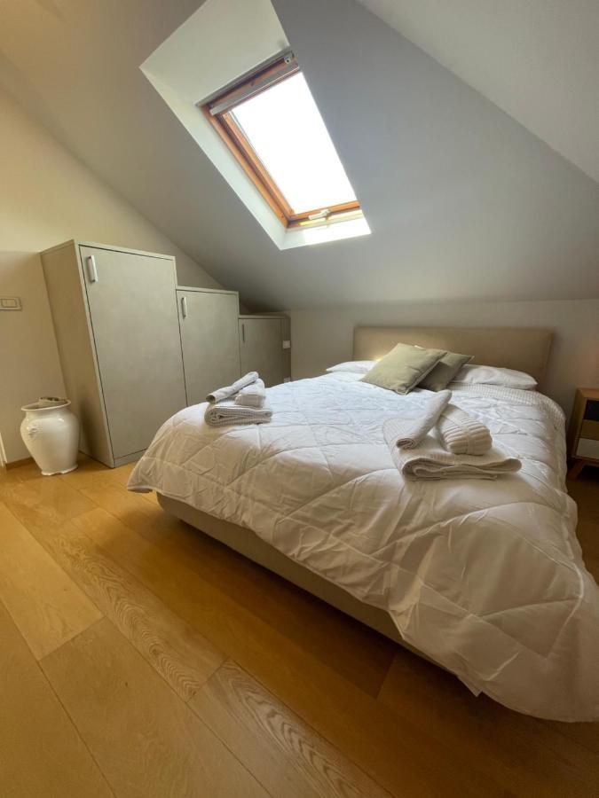 Casa Al Mare Apartment Bordighera Bagian luar foto